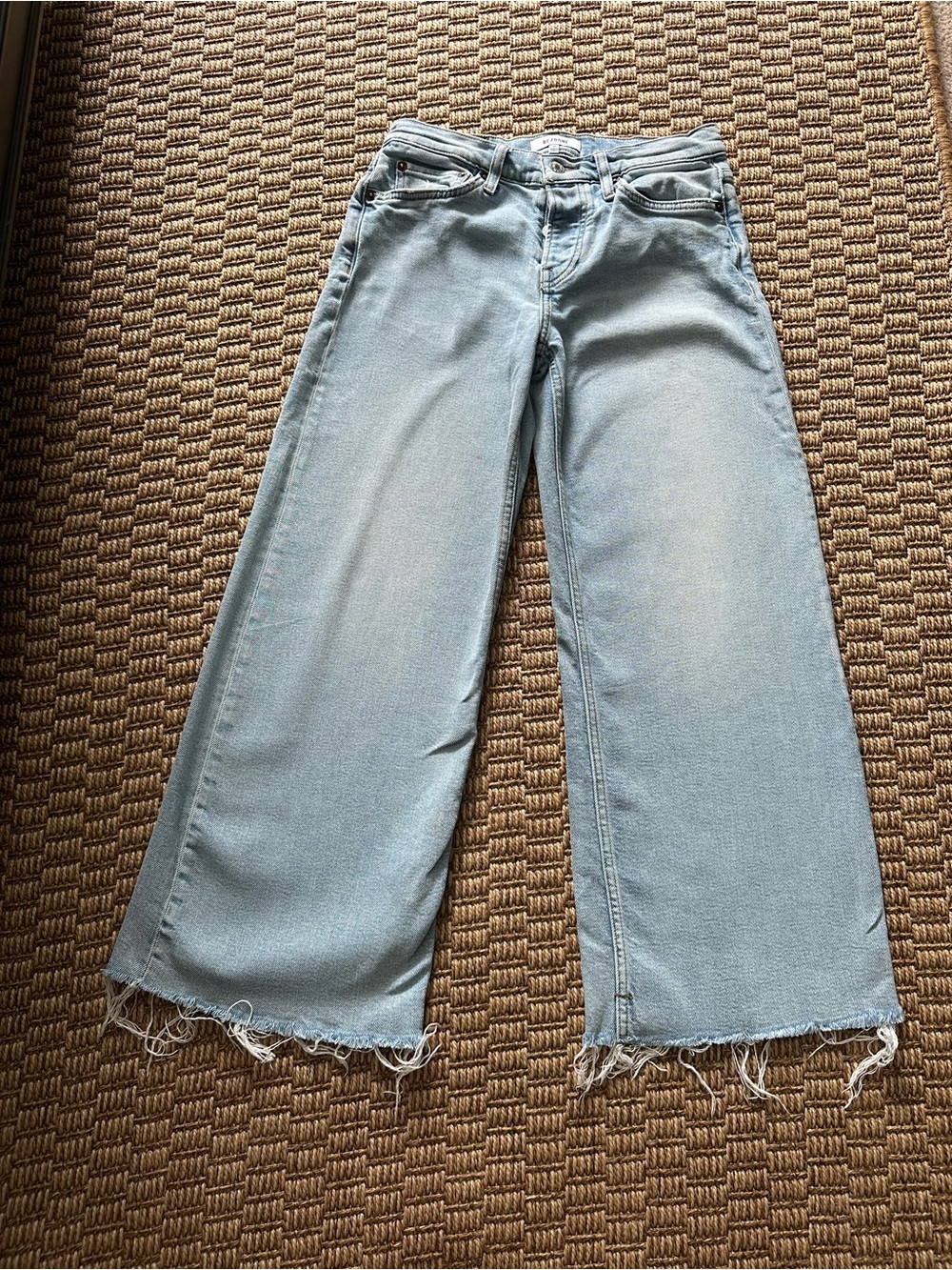RE/DONE Size 25 Light Wash High Rise Wide Leg Crop Raw Hem Jeans